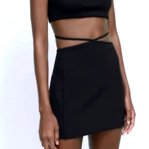 ZARA Black A-line Strappy Mini Skirt, XS - Picture 2 of 16